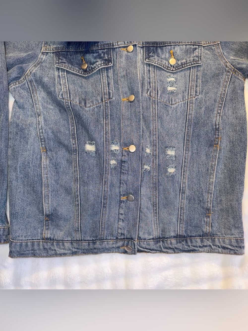 HONEY PUNCH Women’s Denim Acid Wash Jacket Removable Blue Faux Fur Collar Size S - Picture 8 of 9